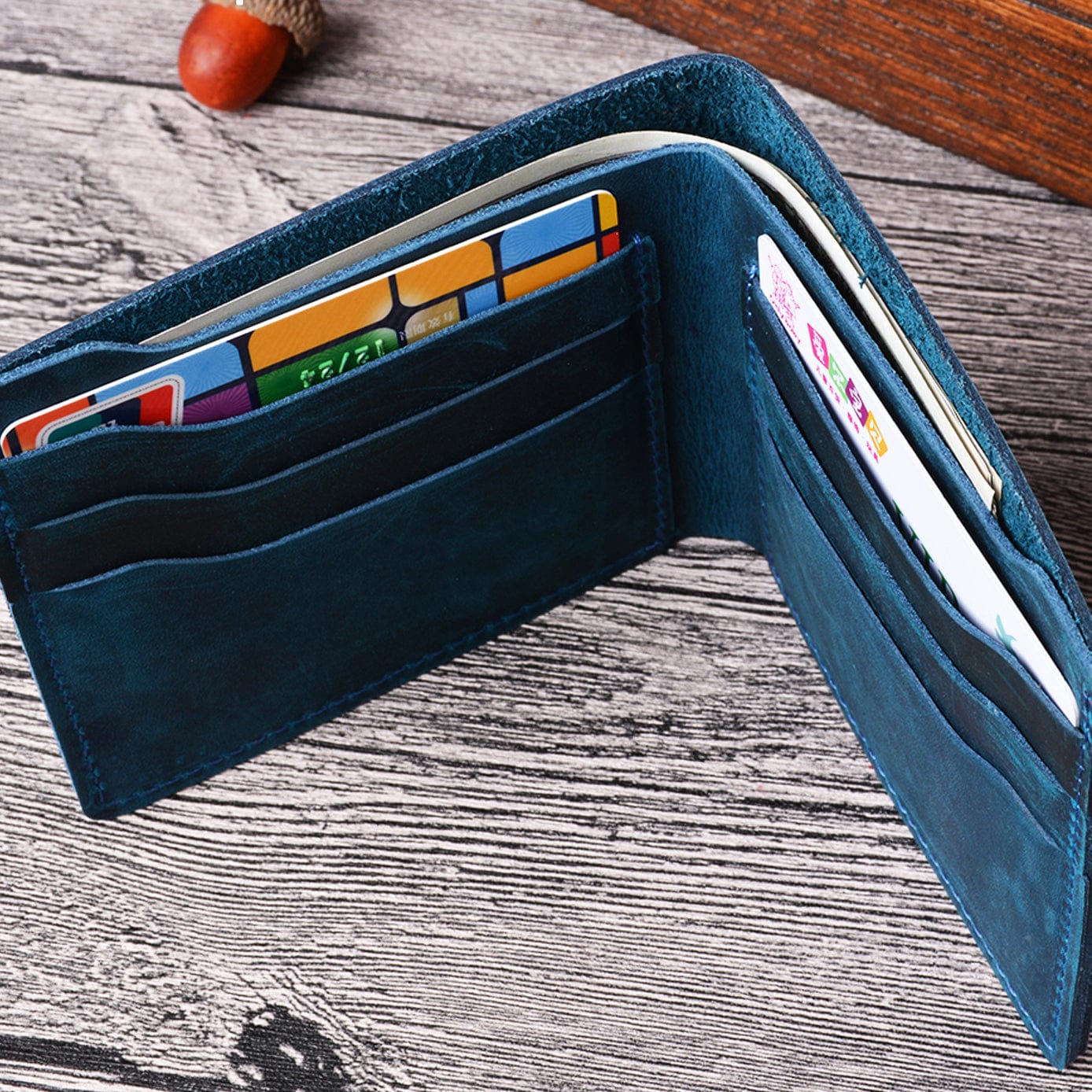 Classic Vintage Leather Bifold Wallet