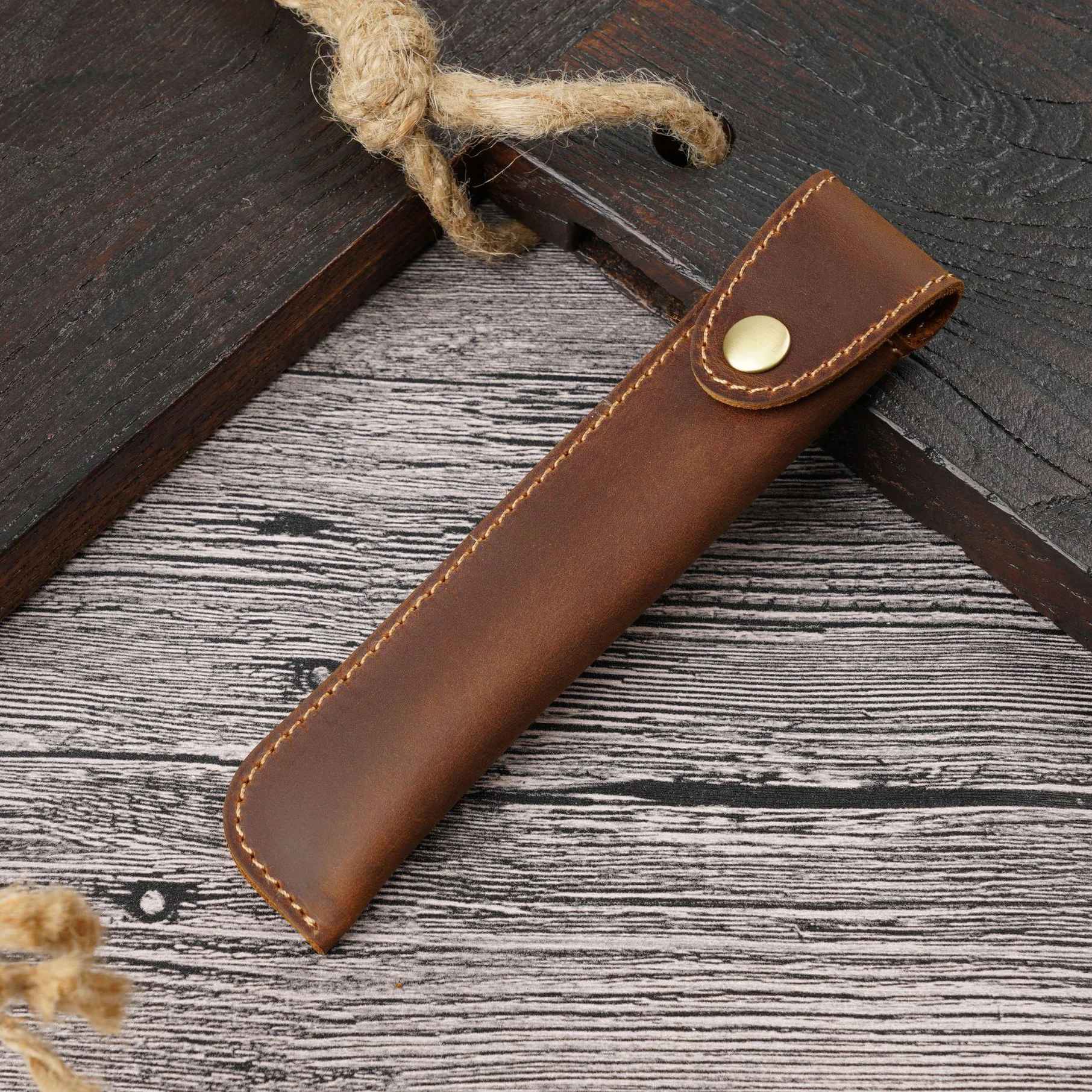 THE NOTE – FULL GRAIN LEATHER SINGLE PEN CASE