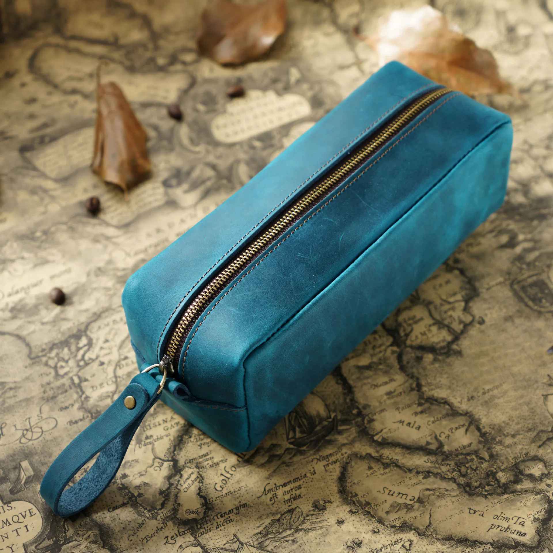 THE ROCKSPUR – FULL GRAIN LEATHER ZIPPER PEN CASE