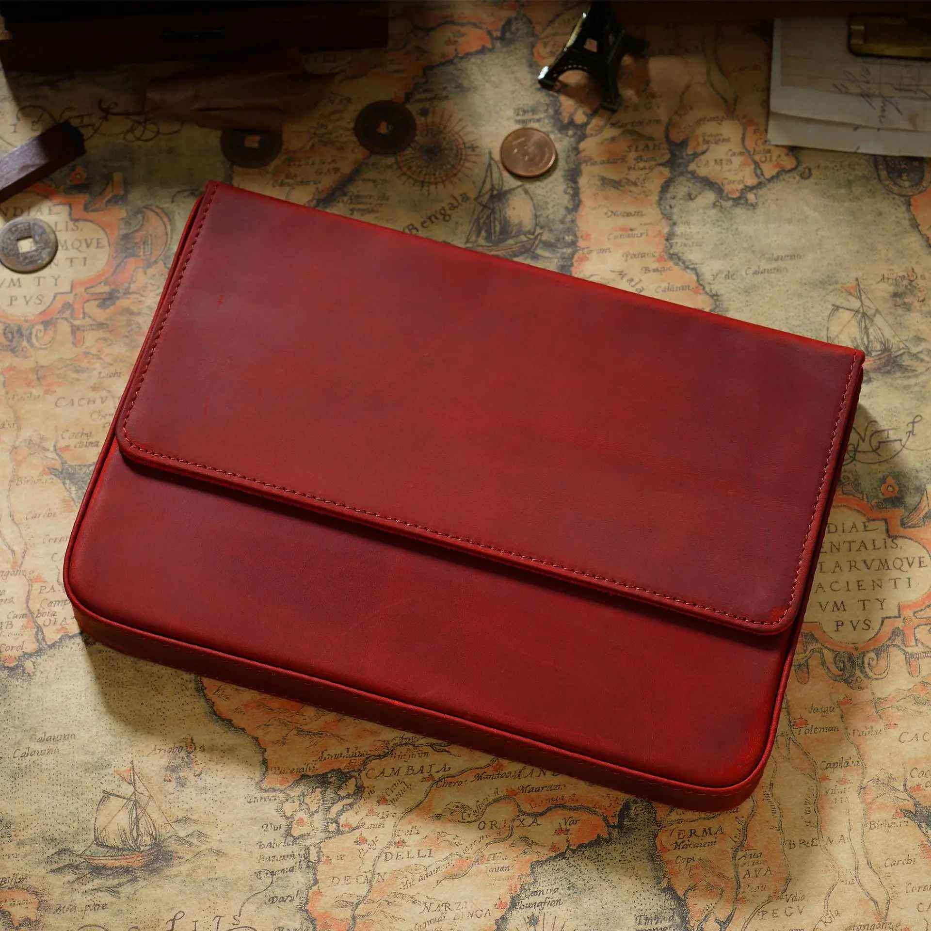 Leather 12-Slot Pen Case