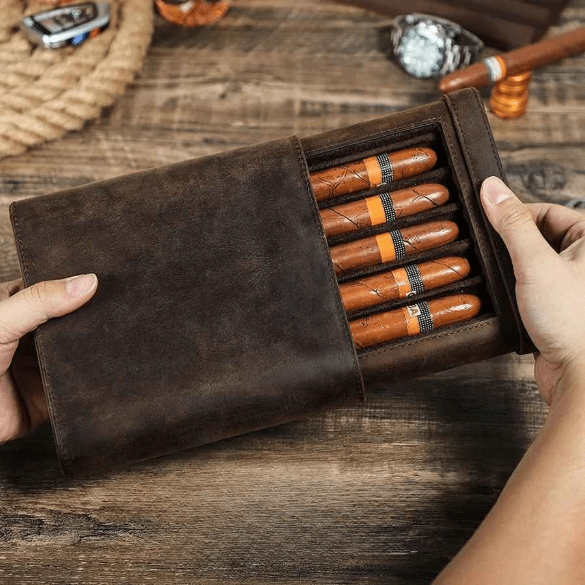 THE HIDEOUT – 5-SLOT FULL GRAIN LEATHER CIGAR CASE