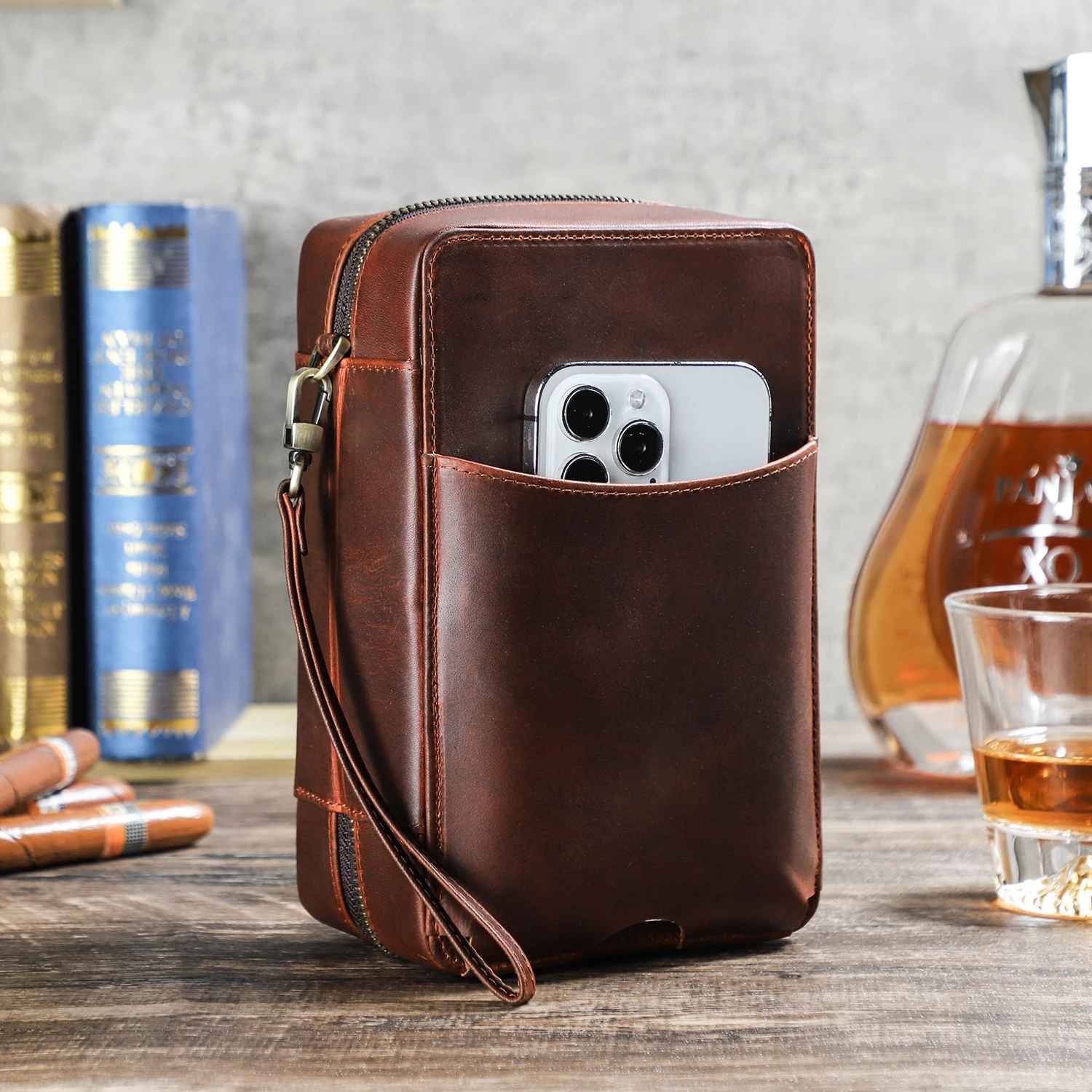 THE REPLAY – 7-SLOT PREMIUM FULL GRAIN LEATHER CIGAR HUMIDOR