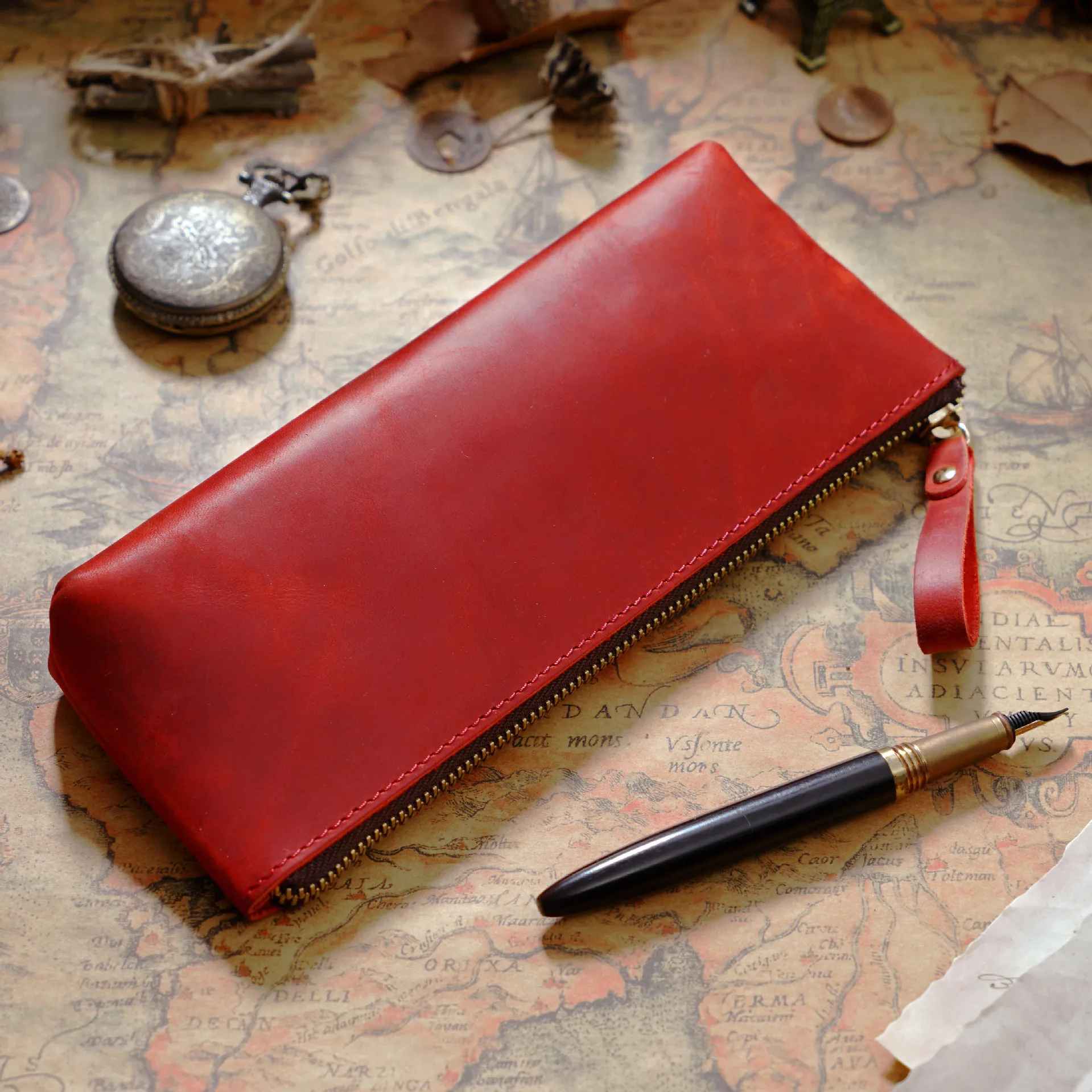 THE GLACIER – FULL GRAIN LEATHER ZIPPER PEN CASE