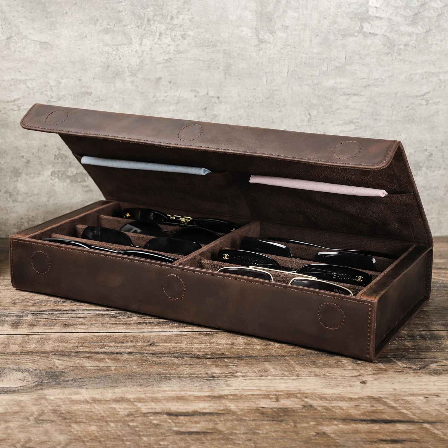 THE CROSSWIND – 8-SLOT FULL GRAIN LEATHER EYEWEAR ORGANISER