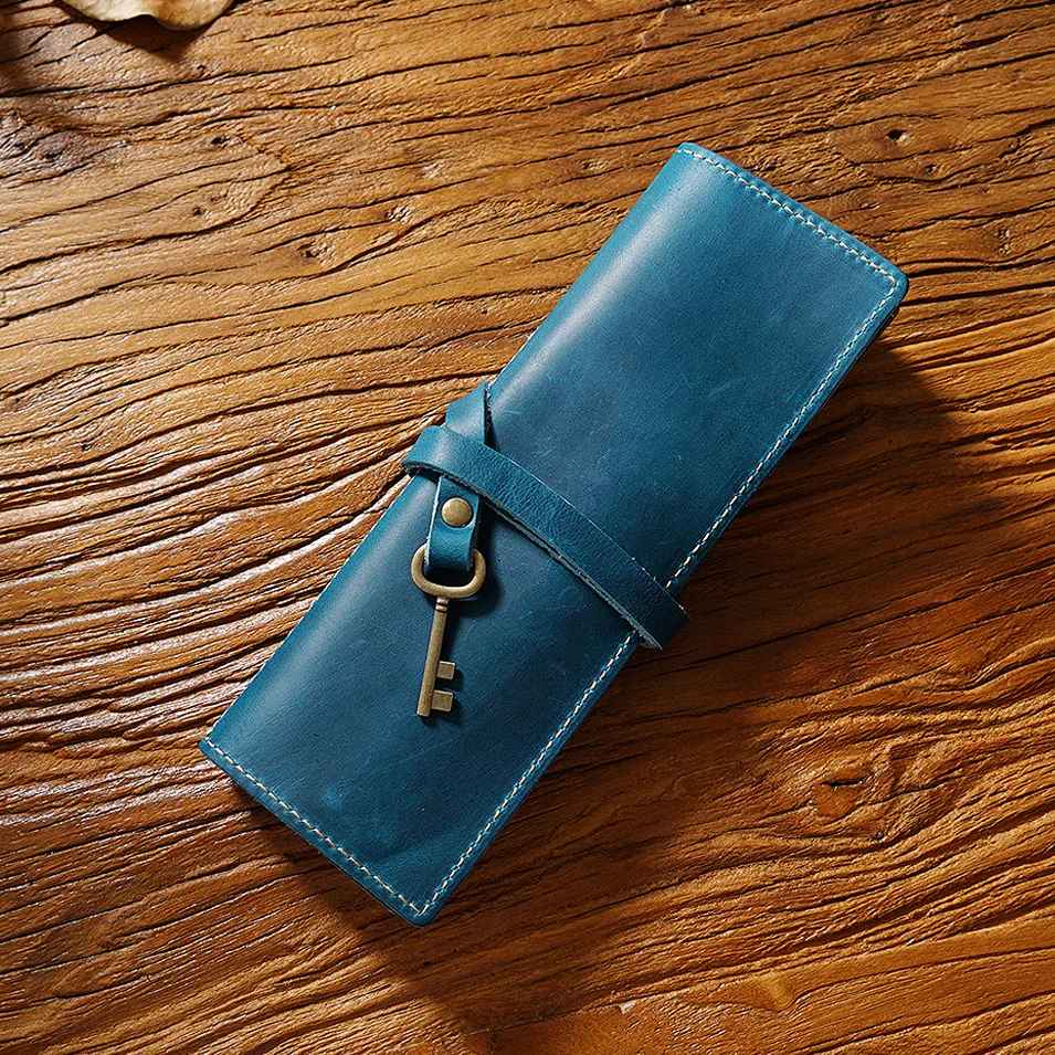 THE SADDLE – FULL GRAIN LEATHER PENCIL ROLL