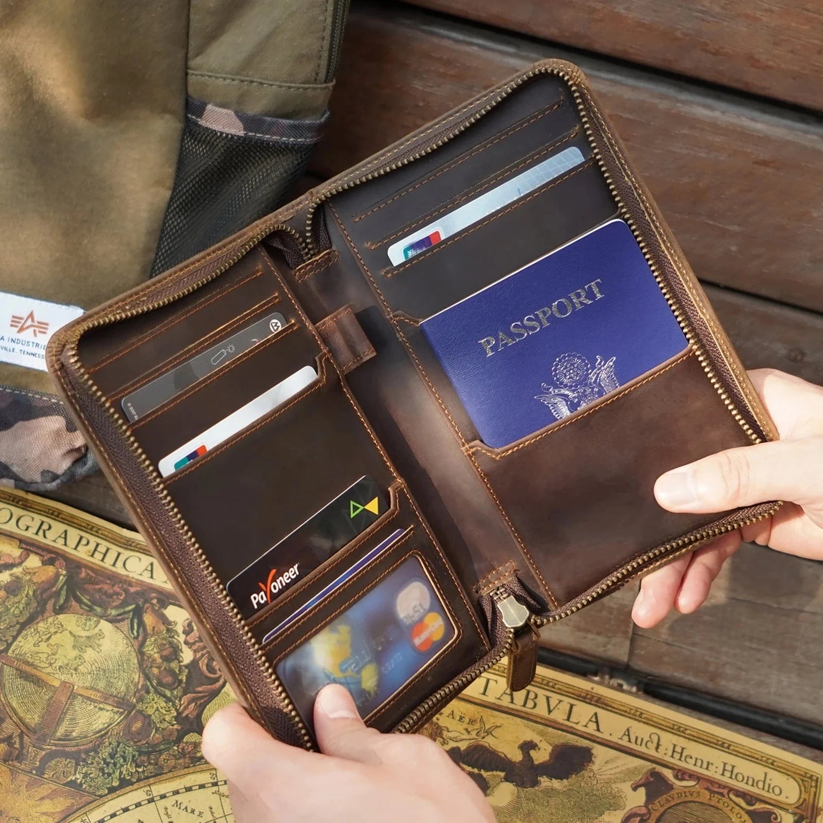Passport Wallet – The Voyager